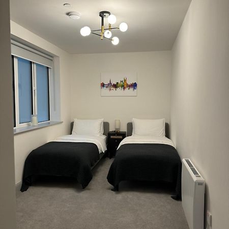 Haus Of Sulis, City Centre Apartment With Lift Access Bath Exterior foto
